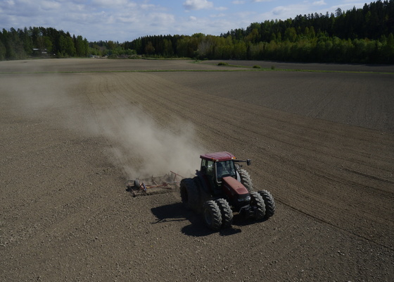 Kevätsää temppuili tauon toukotöihin